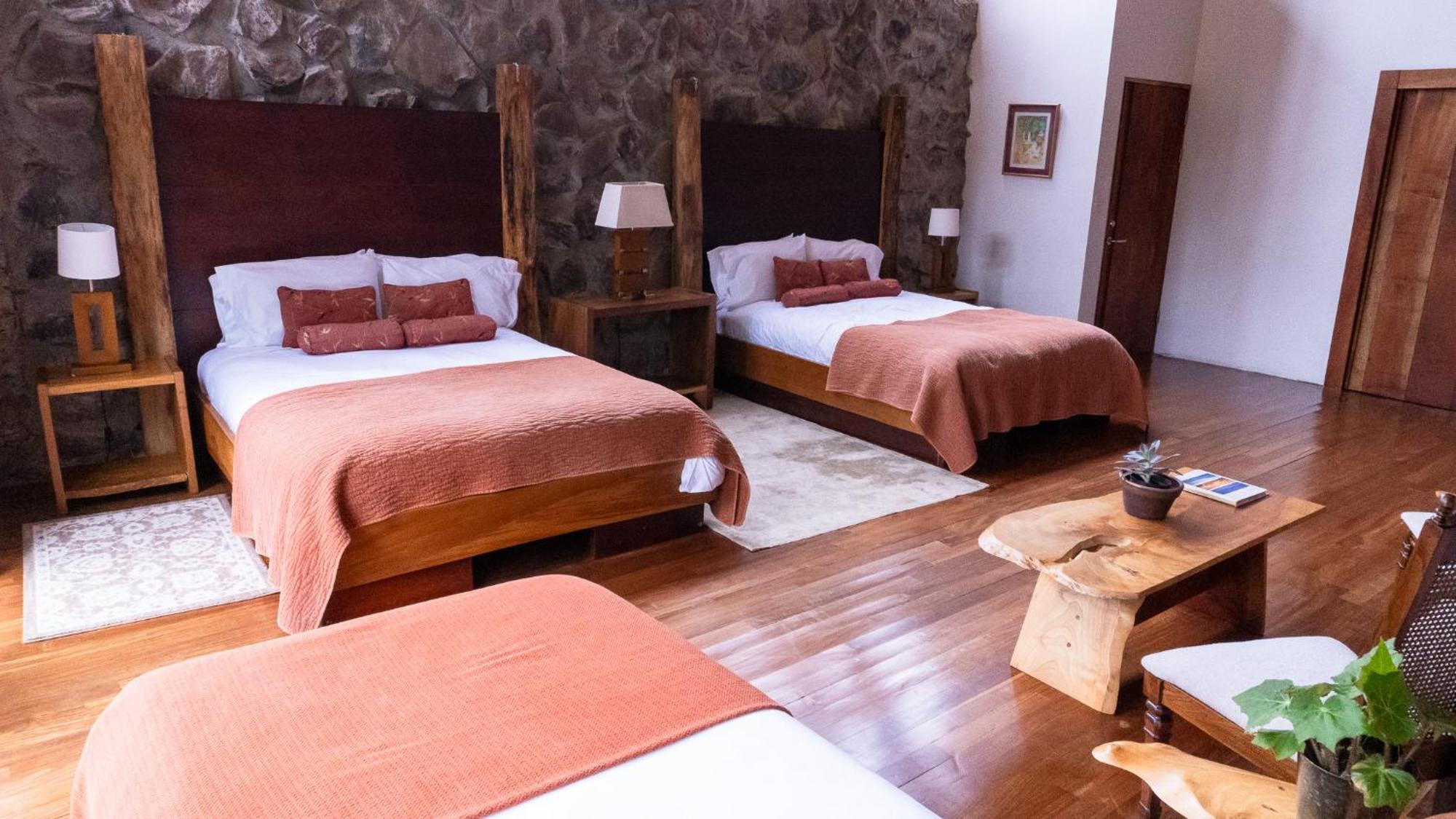 Poas Volcano Lodge Vara Blanca  Buitenkant foto
